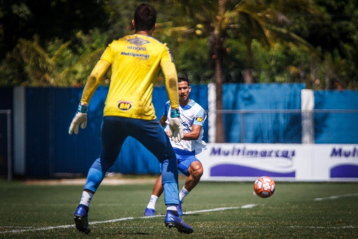Fotos do ltimo treino do Cruzeiro antes de jogo contra Tupynambs