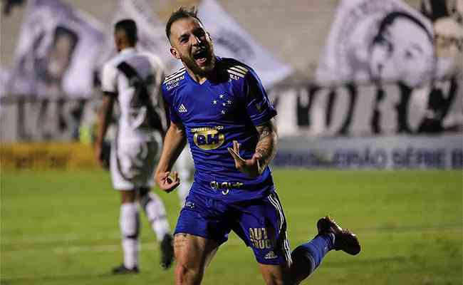 Bruno José marcou o gol da vitória do Cruzeiro sobre a Ponte Preta