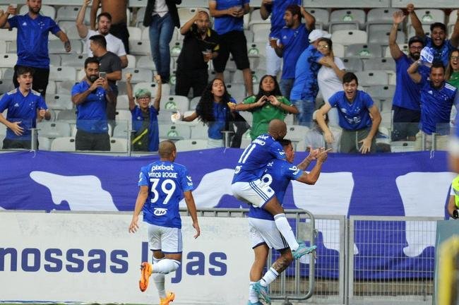 Fotos do jogo de ida da semifinal do Campeonato Mineiro, entre Cruzeiro e Athletic, no Mineiro