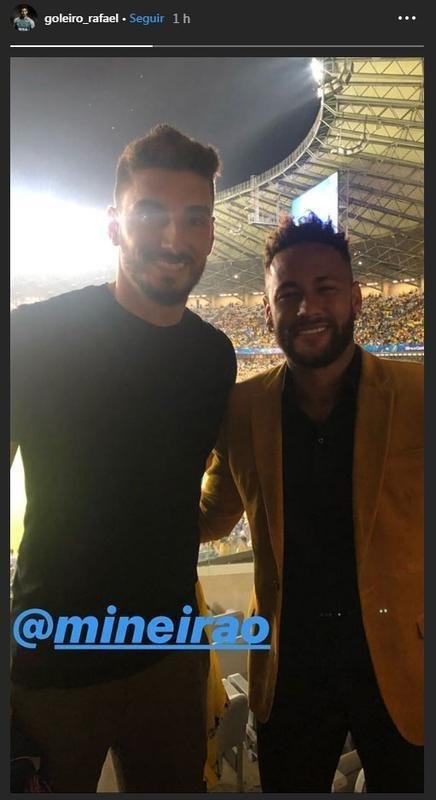 Rafael, goleiro do Cruzeiro, ao lado de Neymar