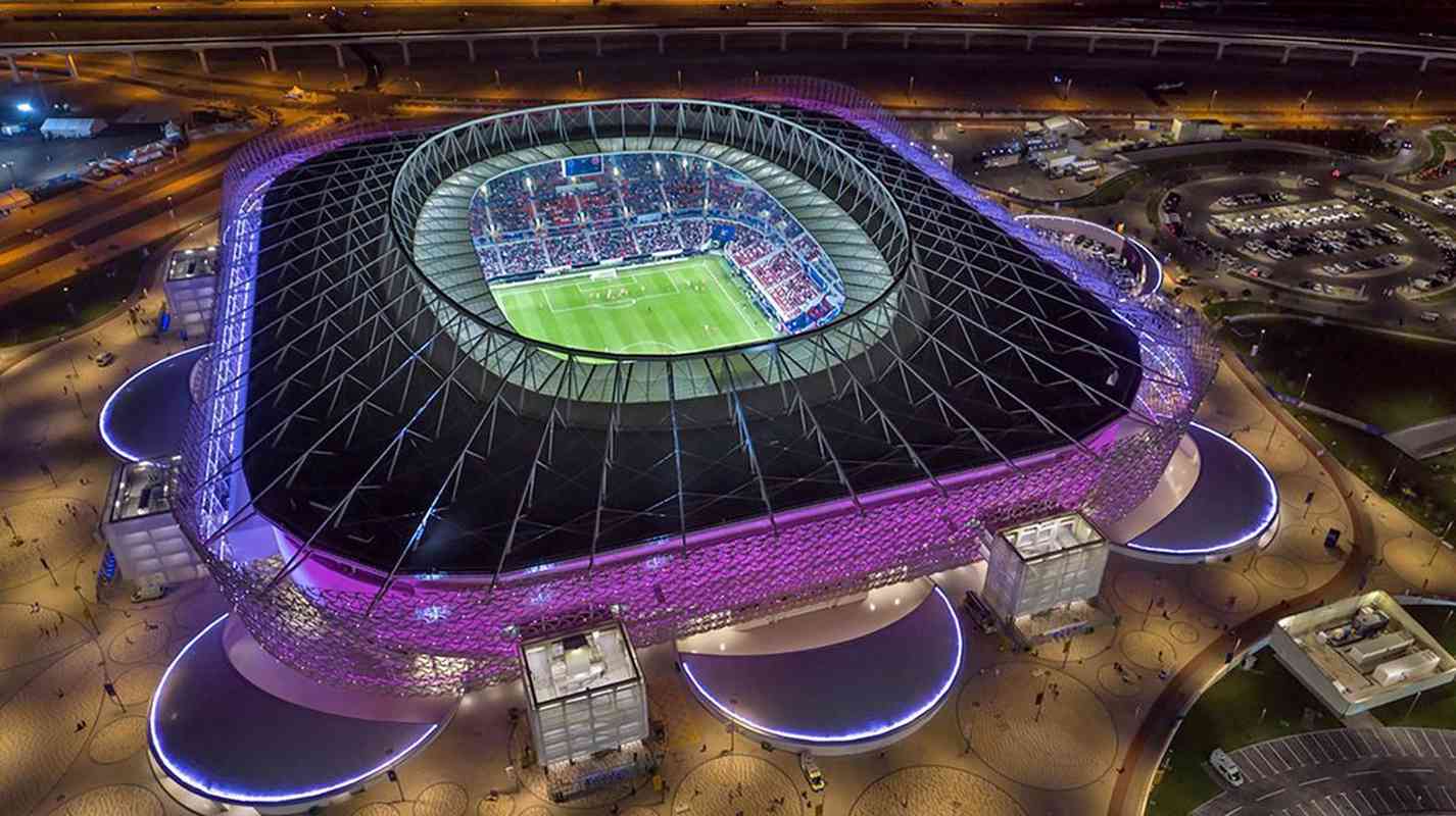 Estdio Ahmad Bin Ali: arena para 40 mil torcedores fica na cidade de Al Rayyan, sede de um dos mais tradicionais clubes do Catar, e tem design inspirado na histria do pas
