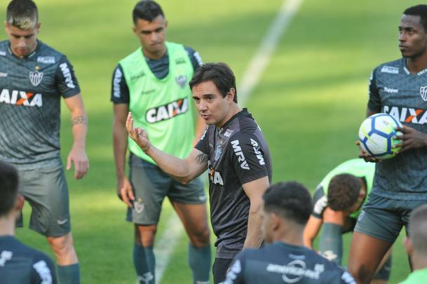 Zagueiro uruguaio Martn Rea treinou pela primeira vez com o elenco do Atltico na Cidade do Galo, j visando ao duelo de domingo, contra o Botafogo, no Rio, pelo Campeonato Brasileiro