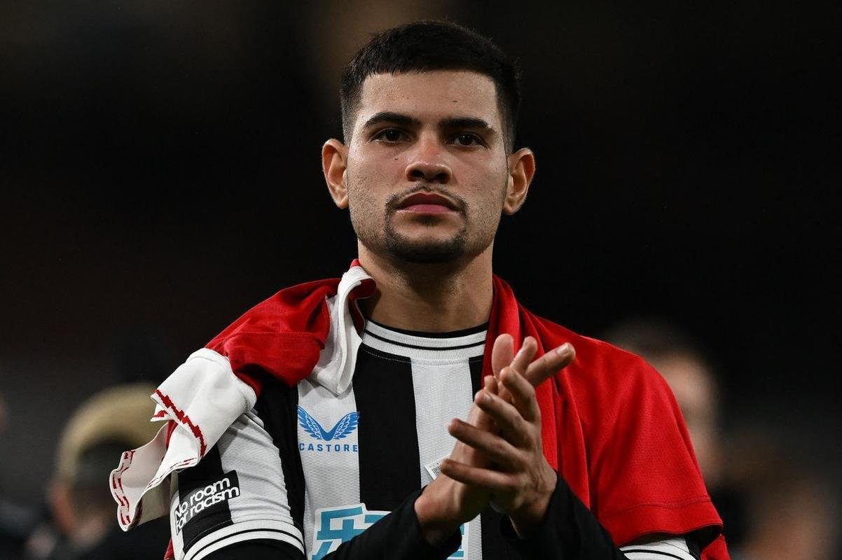 Revelado no Athletico-PR, Bruno Guimares, do Newcastle United-ING, tem valor estimado em 60 milhes de euros