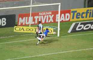 Rafael Sobis marcou gol de cobertura no goleiro Martn Rodrguez, do Operrio-PR