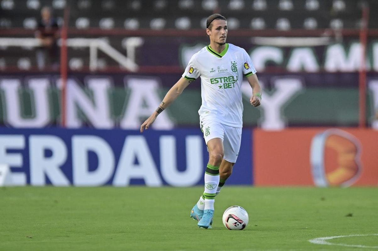 Fotos do jogo entre Pouso Alegre e Amrica