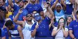 Imagens da torcida do Cruzeiro no clssico contra o Atltico, no Mineiro