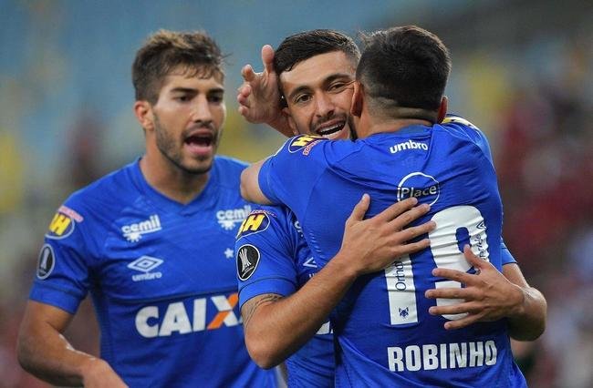 Fotos da vit�ria do Cruzeiro sobre o Flamengo por 2 a 0, nesta quarta-feira, no Maracan�. Gols de Arrascaeta e Thiago Neves garantiram ao time celeste vantagem nas oitavas de final da Copa Libertadores
