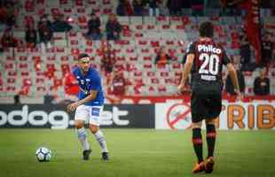 Cruzeiro e Atltico-PR se enfrentaram na noite desta quarta-feira, em Curitiba