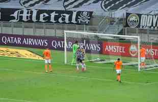 Savarino abriu o placar para o Atltico aos 28 minutos do primeiro tempo