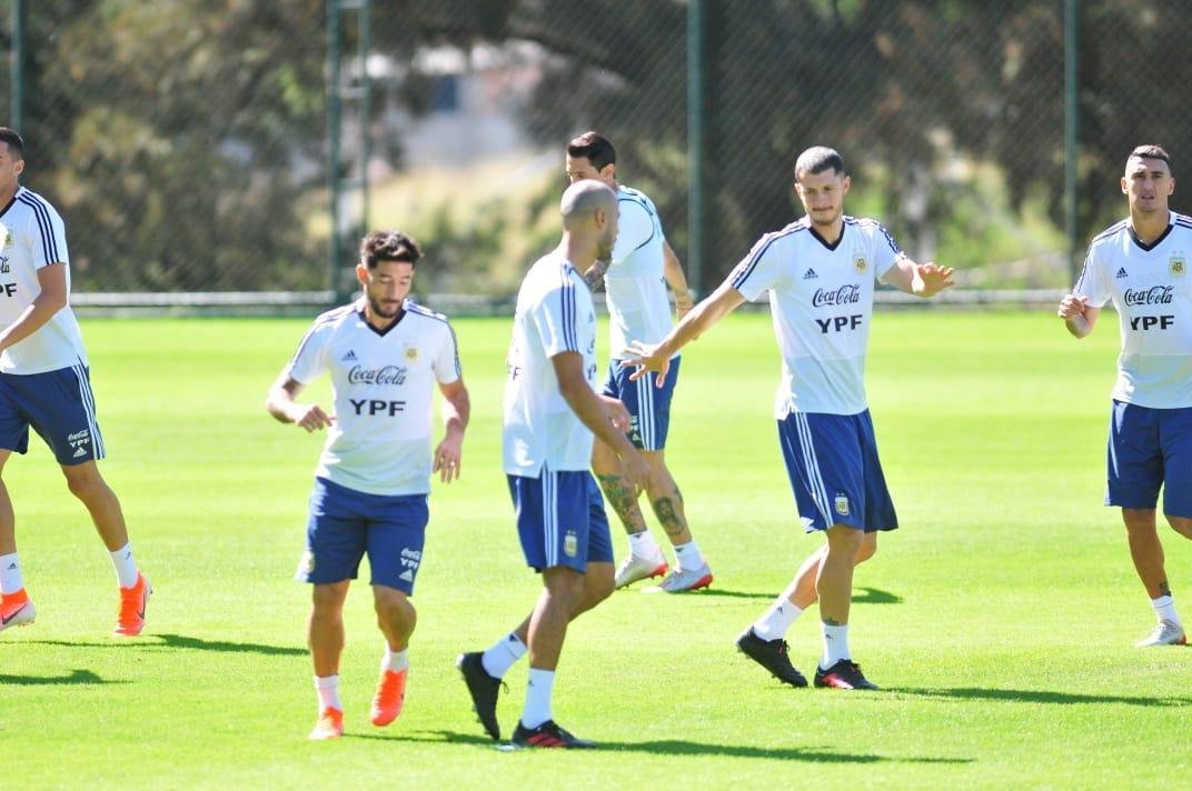 Imagens do treinamento da Argentina na Cidade do Galo