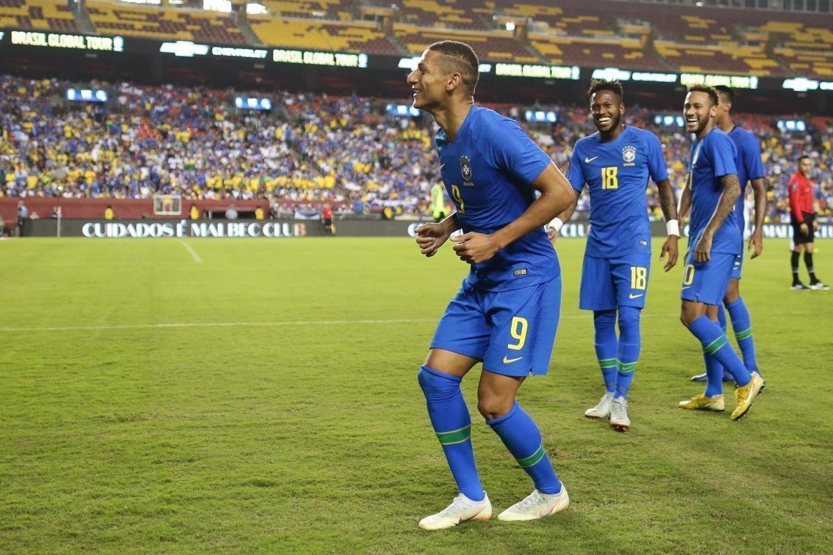 Seleo Brasileira no teve dificuldade para vencer El Salvador no amistoso em Washington 