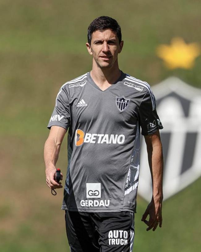 Fotos do treino do Atl�tico na Cidade do Galo nesta quinta-feira (7). Jair fez atividades com bola, mas pouco contato, enquanto Keno fez trabalhos leves com bola e corridas em campo.