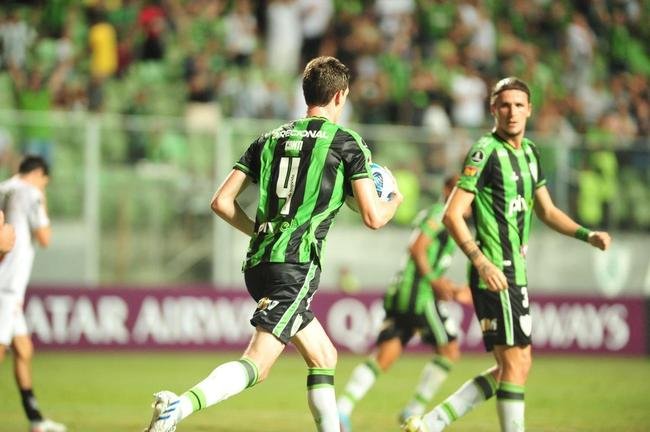 Conti marcou para o Amrica no clssico contra o Atltico