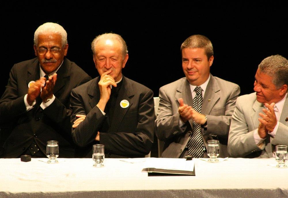 Dom Serafim Fernandes de Arajo, Antnio Augusto Junho Anastasia e Antnio Silva Passos