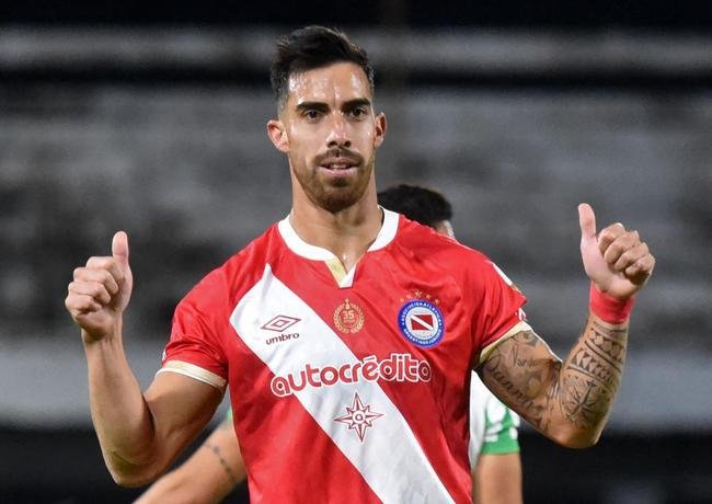 Umbro, da Inglaterra,  a fornecedora do Argentinos Juniors, da Argentina