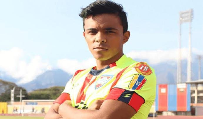 Luis Ruiz (22 anos) - O meia, revelado pelo Deportivo La Guaira, defende as cores do Aragua, tambm da Venezuela.