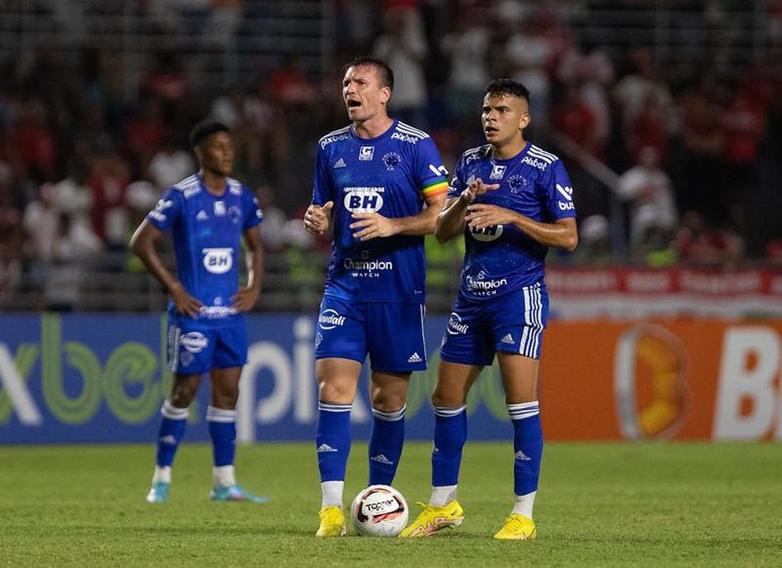 Fotos da partida entre CRB e Cruzeiro, no Estdio Rei Pel, em Macei-AL, pela 30 rodada da Srie B do Brasileiro