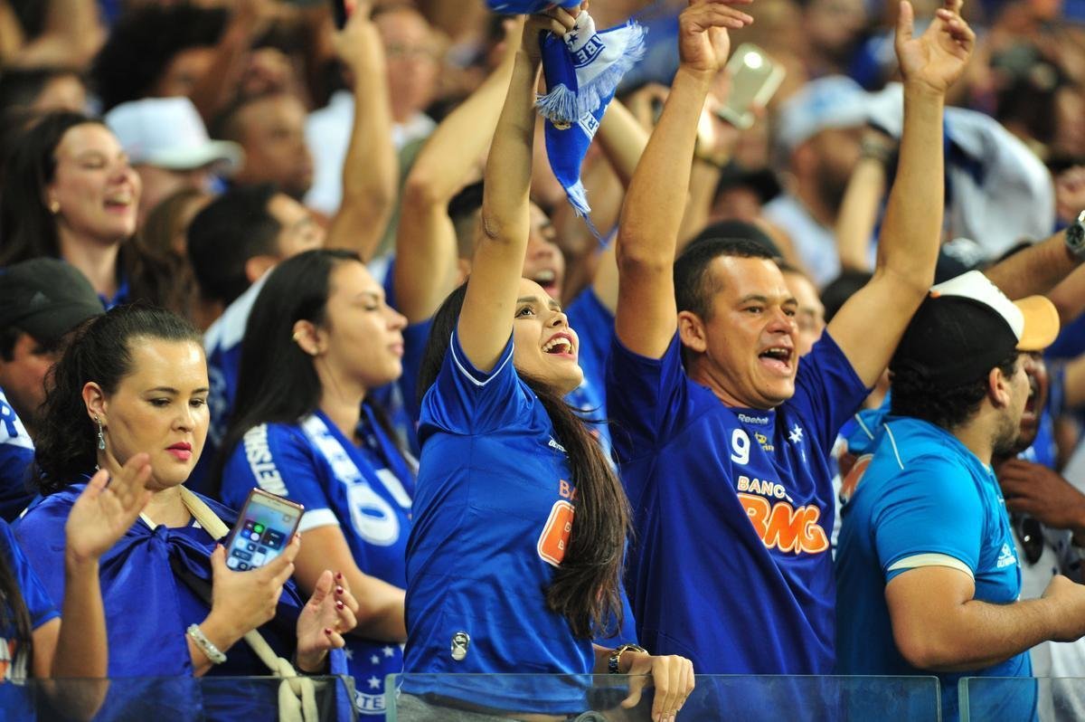 Torcida do Cruzeiro lotou Mineiro na partida de volta das quartas de final da Copa do Brasil