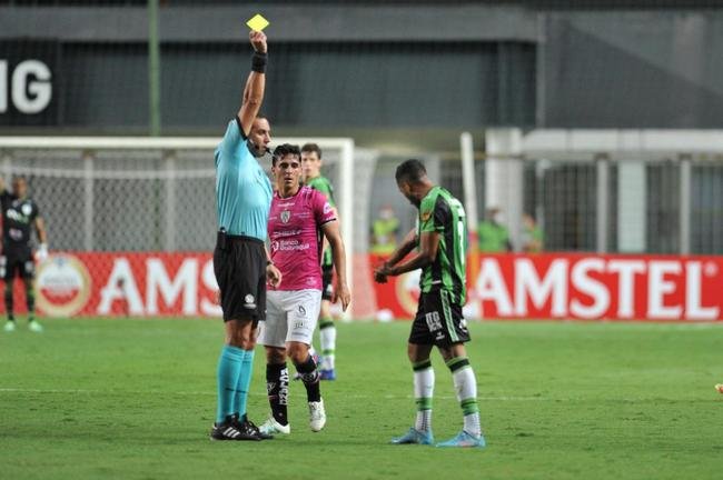 Fotos da derrota do Amrica para o Independiente del Valle, por 2 a 0, no Independncia, pelo Grupo D da Copa Libertadores