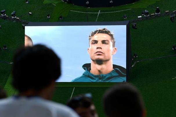 Torcedores do Real Madrid assistiram à final com o Liverpool em grandes telões no estádio Santiago Bernabéu, em Madrid
