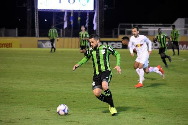 Amrica foi batido pelo Bragantino e sofreu a sexta derrota na Srie B