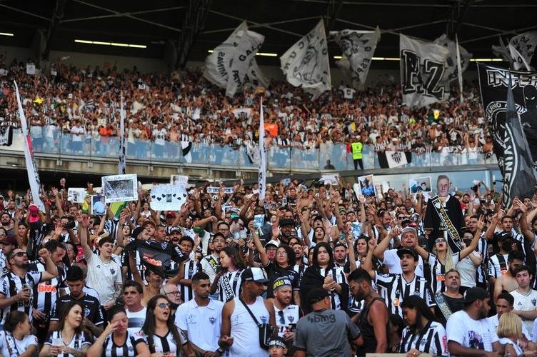 Festa da torcida do Atltico, no Mineiro, no jogo em que o time ergueu a taa de campeo brasileiro, diante do RB Bragantino