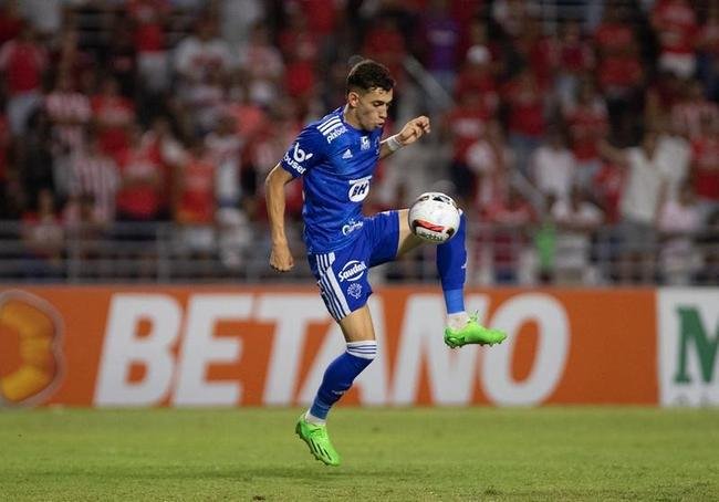Stnio, atacante do Cruzeiro