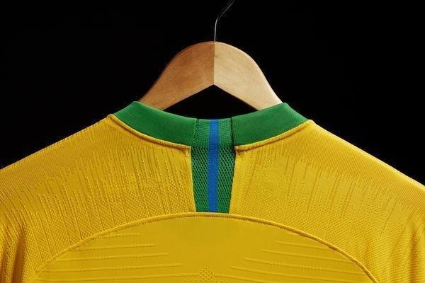 CBF apresentou linha completa de uniformes da Seleção Brasileira para Copa do Mundo da Rússia