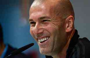 Veja imagens de Zidane como tcnico do Real Madrid