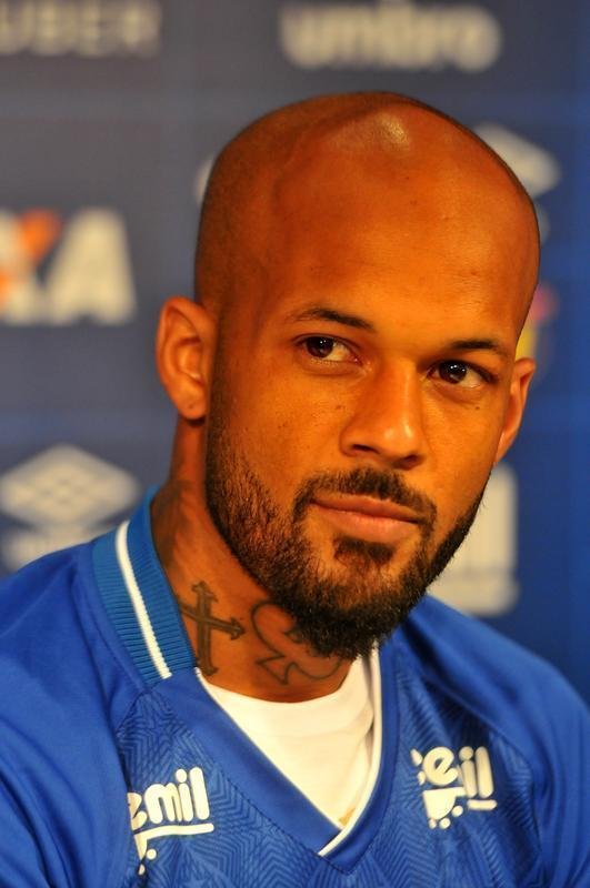 Fotos da apresentao do volante Bruno Silva no Cruzeiro (Ramon Lisboa/EM D.A Press)