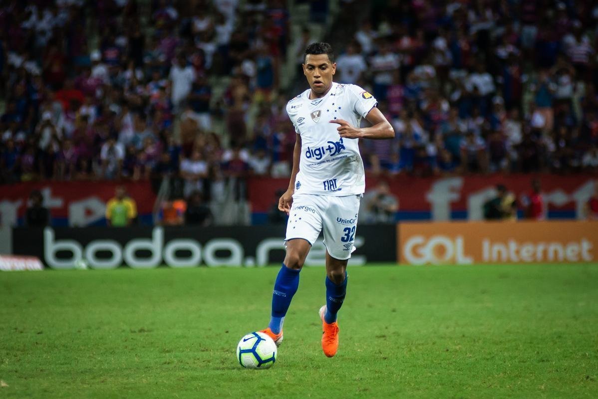 Fotos do jogo entre Fortaleza e Cruzeiro, na Arena Castelo, pela nona rodada do Brasileiro