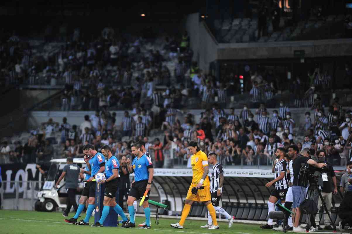 Fotos do jogo entre Atltico e Corinthians, no Mineiro, em BH, pela 31 rodada do Campeonato Brasileiro de 2021