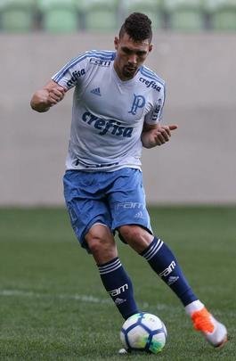 Felipo comandou treino do Palmeiras no Independncia visando ao jogo de quarta, s 21h45, no Mineiro, contra o Cruzeiro, pela semifinal da Copa do Brasil. Time precisa vencer para ir  deciso