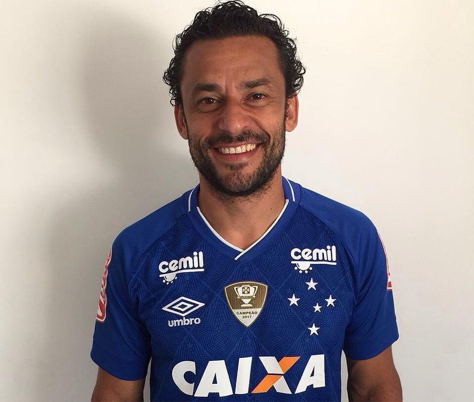 DEZEMBRO: O primeiro grande anncio de Wagner Pires de S veio ainda em 2017. Por meio das redes sociais, o Cruzeiro confirmou o retorno de Fred ao clube. O atacante havia acabado de rescindir seu contrato com o Atltico, o que movimentou ainda mais os torcedores em Belo Horizonte. A apresentao do jogador, junto com outros cinco reforos - Egdio, Edlson, Marcelo Hermes, Bruno Silva e David - foi marcada para 6 de janeiro (6/1).