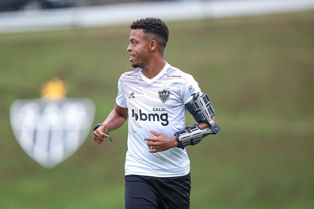 Fotos do primeiro treino de Hulk no Atlitco