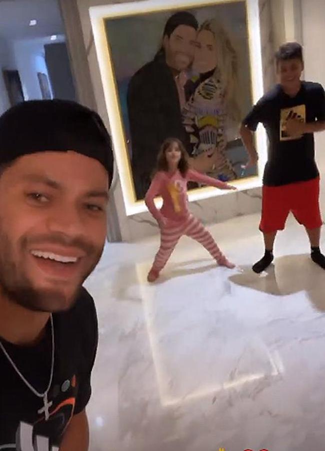 Hulk, do Atltico, apresenta sua nova cobertura em Miami no condomnio Paramount Miami Worldcenter