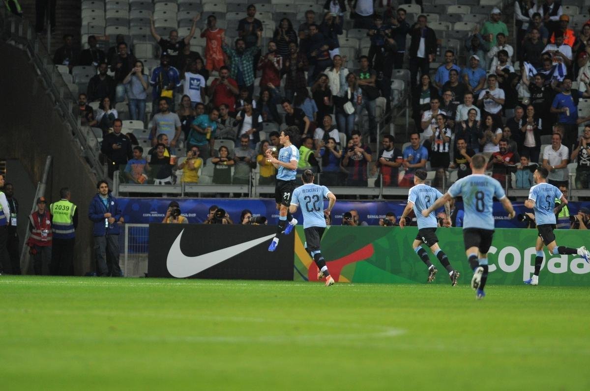 Fotos de Uruguai x Equador, no Mineiro