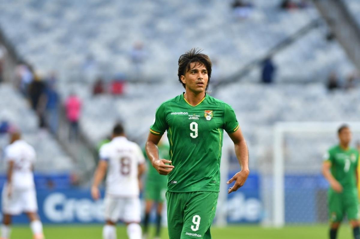 Imagens da partida entre Bolvia e Venezuela