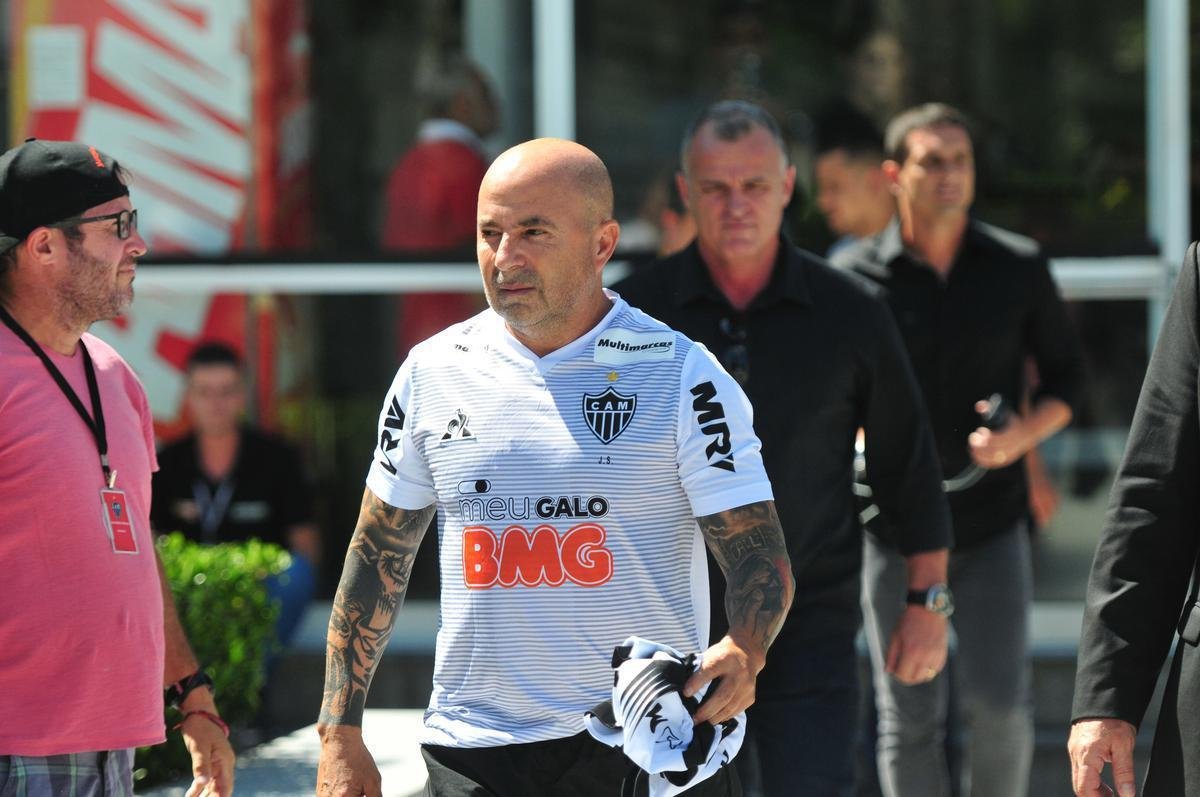 Jorge Sampaoli foi apresentado na tarde desta segunda-feira como novo tcnico do Atltico