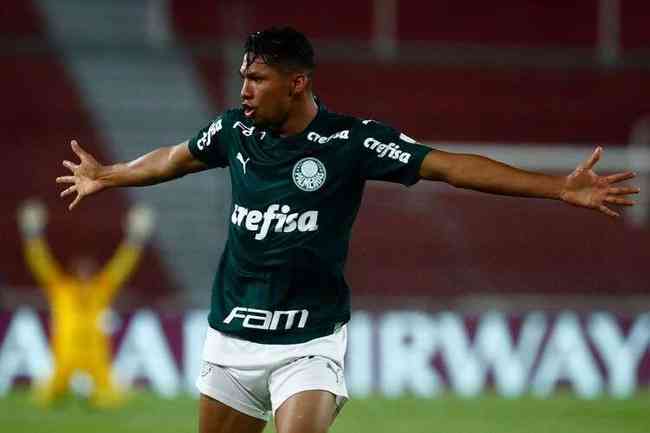 Bicampeo da Libertadores em 2021, Rony renovou contrato com o Palmeiras 