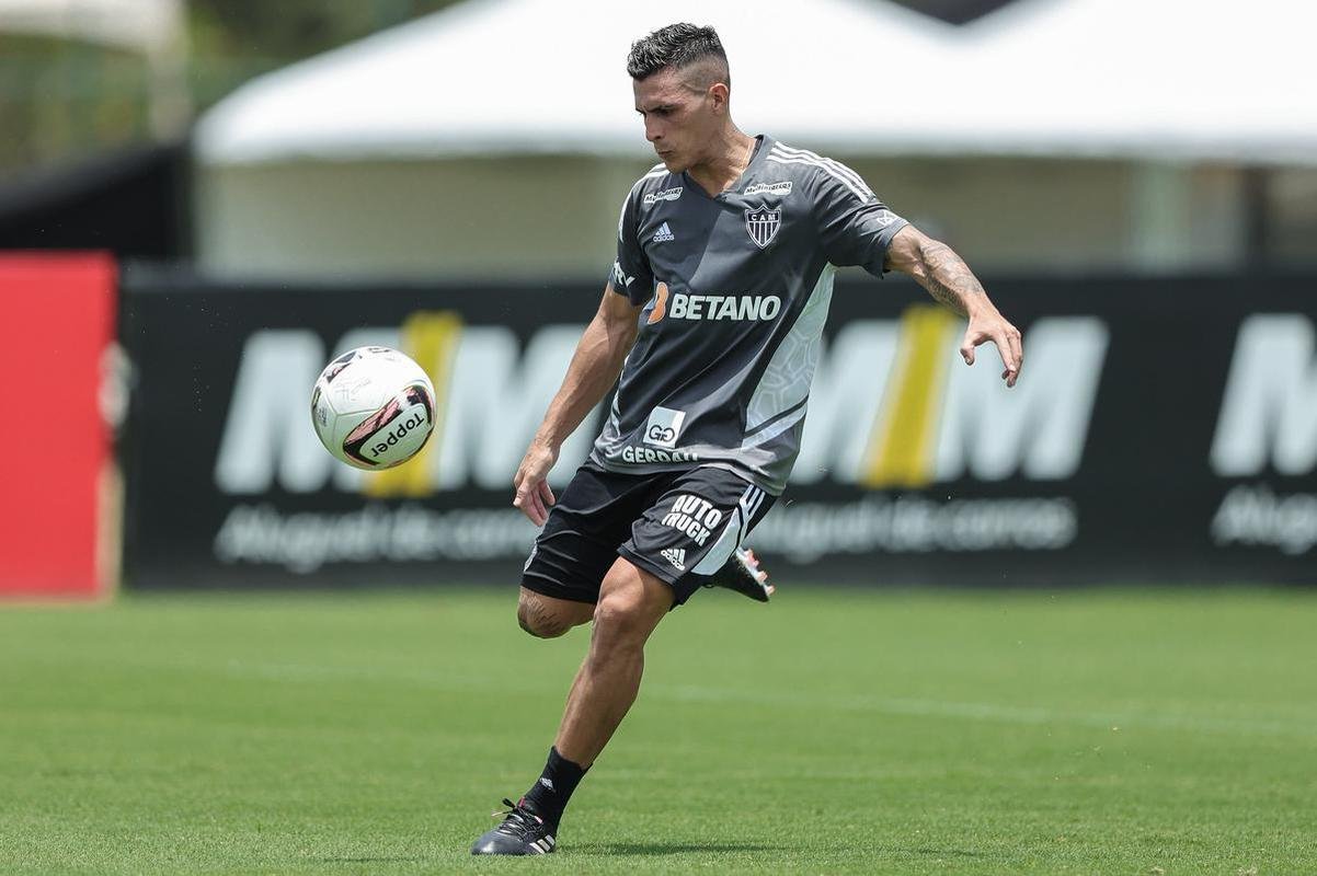 Atltico teve um dia de folga aps o empate com o Cruzeiro no clssico. Elenco de Coudet retomou atividades na Cidade do Galo na tarde desta quarta-feira (15/2).