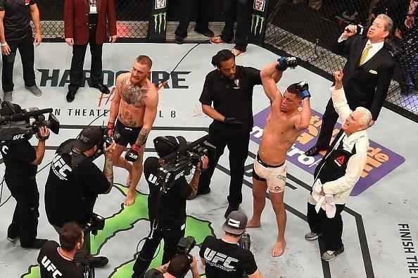 Nate Diaz vence Conor McGregor por finalização na luta principal do UFC 196