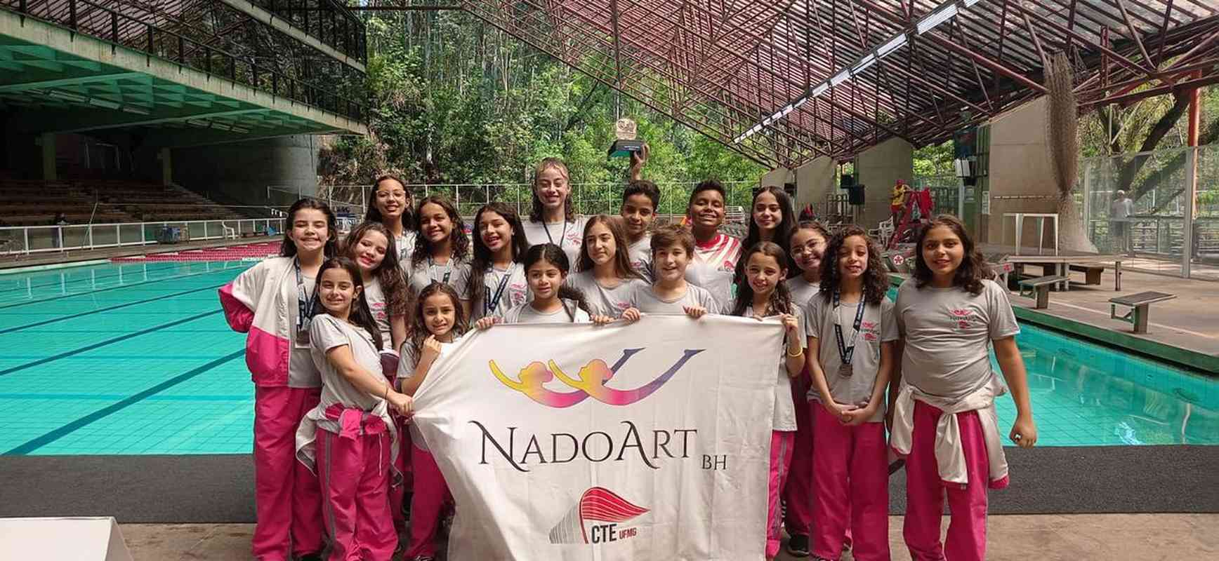 Equipes do NadoArt, de Belo Horizonte, no pódio do Campeonato Brasileiro de Nado Artístico Juvenil e Infantil