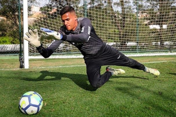 Fotos do último treino comandado por Thiago Larghi no Atlético