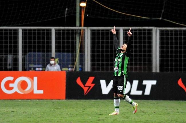 Fotos do jogo entre Amrica e Botafogo, no Independncia, em Belo Horizonte, pela stima rodada do Campeonato Brasileiro