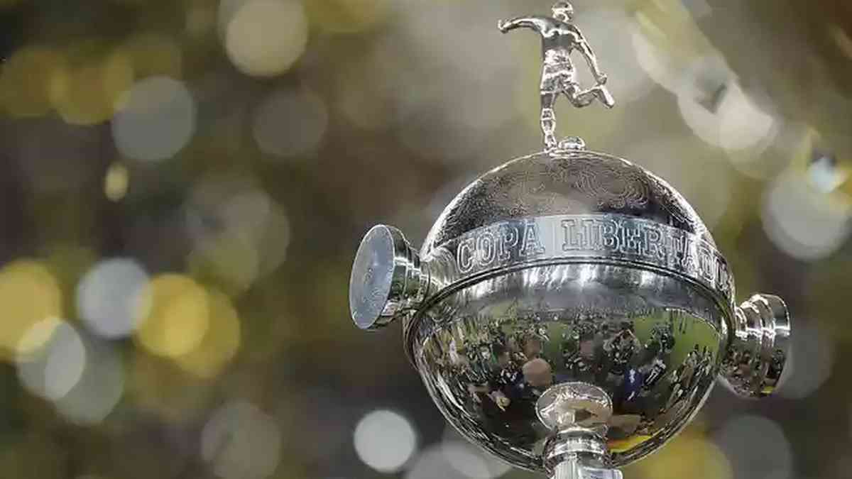 Libertadores, reta final de Wimbledon e as melhores Seleções do