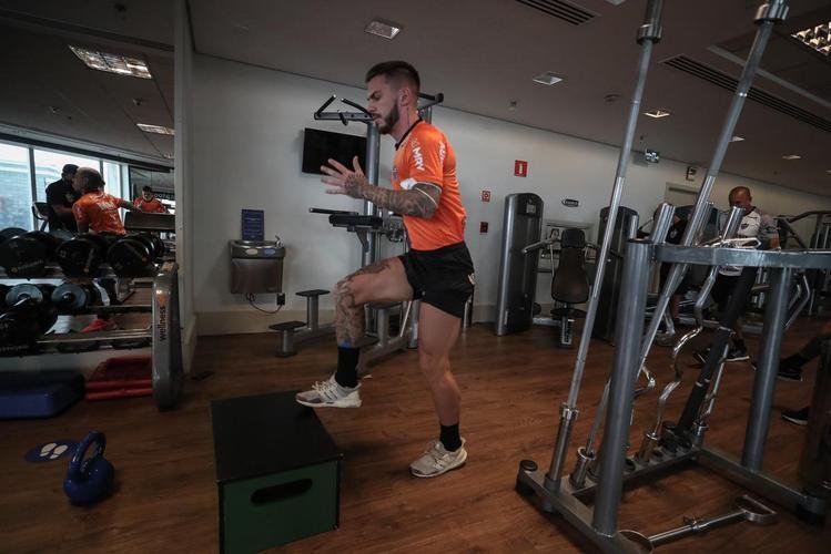 Jogadores do Atlético fizeram uma atividade regenerativa em São Paulo nesta quarta-feira, dia seguinte ao empate por 0 a 0 com o Palmeiras