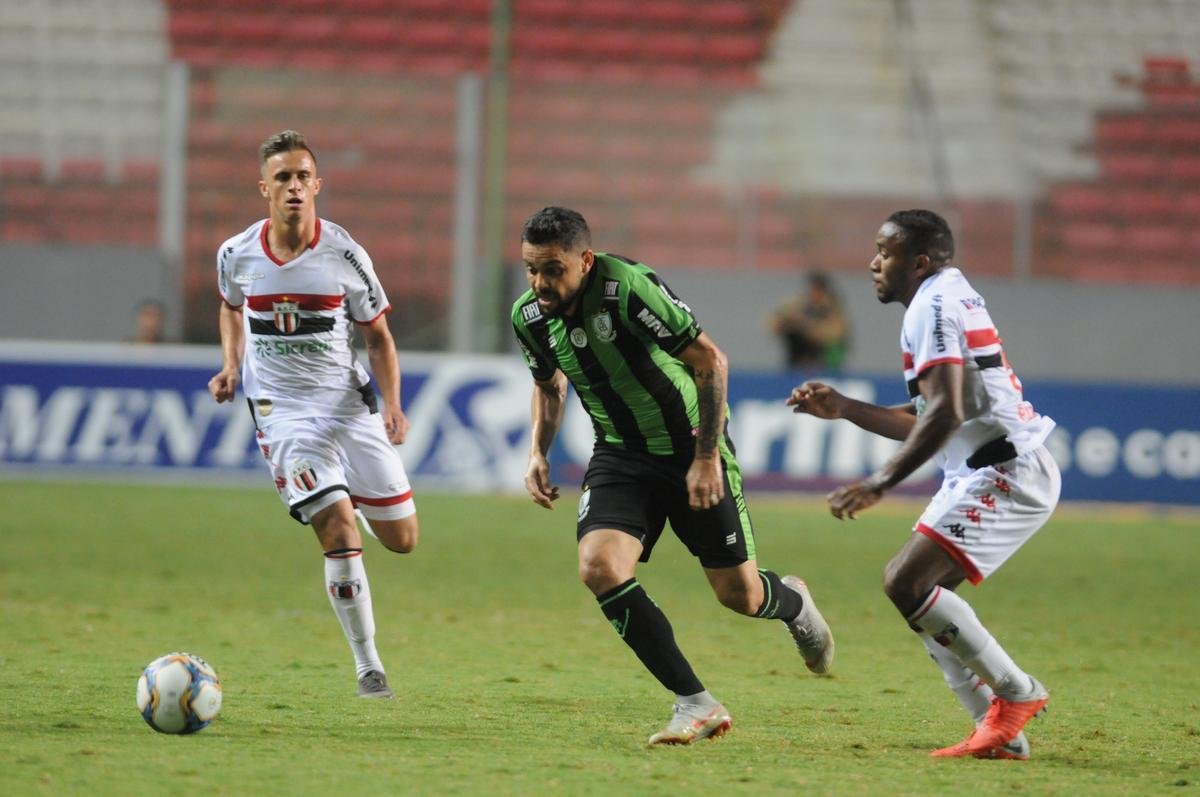 Fotos do segundo tempo da partida entre Amrica e Botafogo-SP, no Independncia 