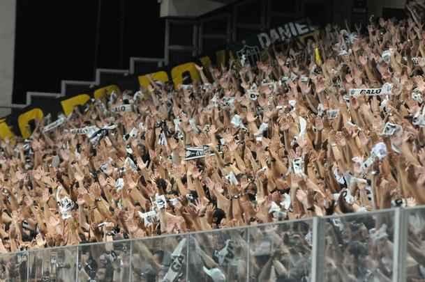 Fotos da torcida do Atltico no Independncia em dia de estreia de Robinho