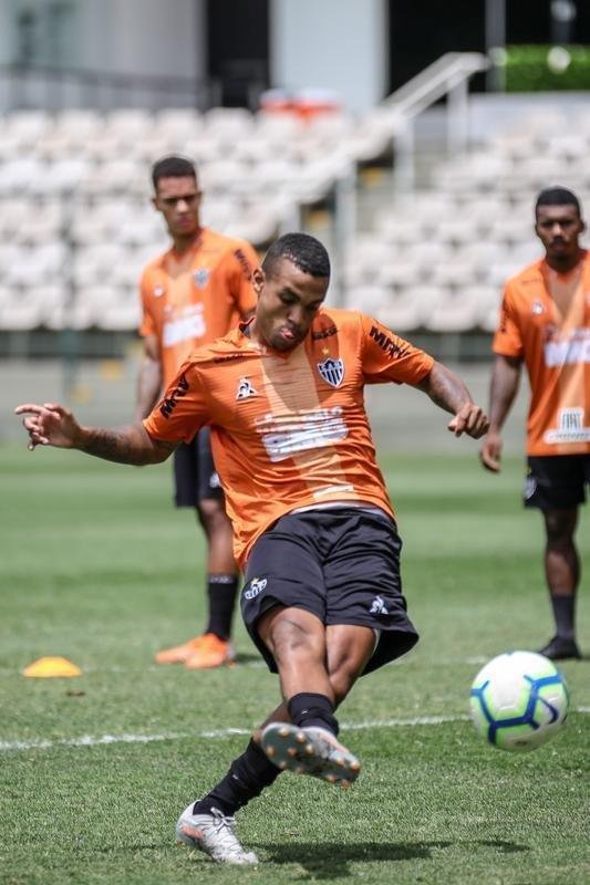 Com Sette Cmara em campo, Atltico se prepara para jogo contra o So Paulo